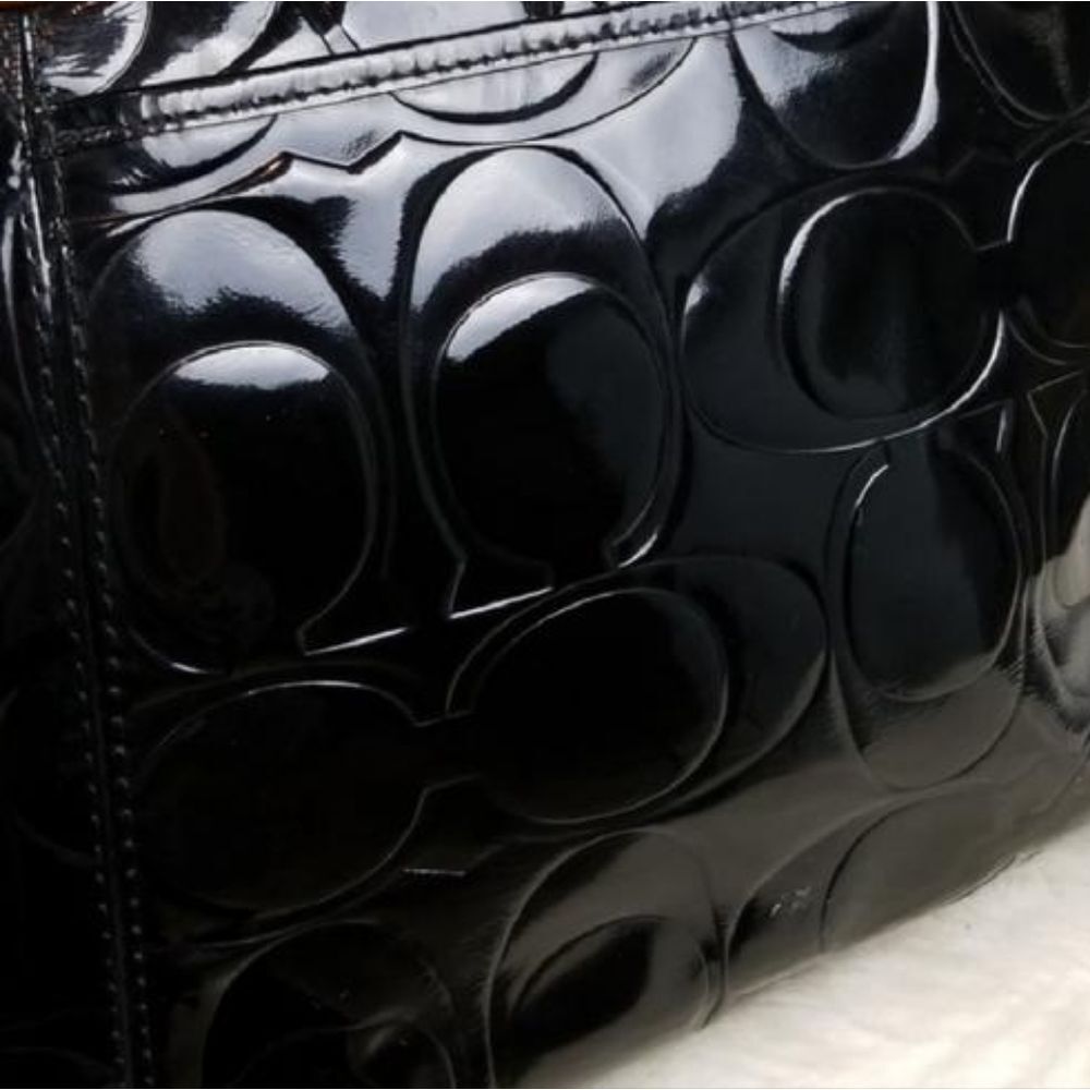 Authentic Preloved Coach F14663 Leah Patent Leather Tote - Picture 4 of 9